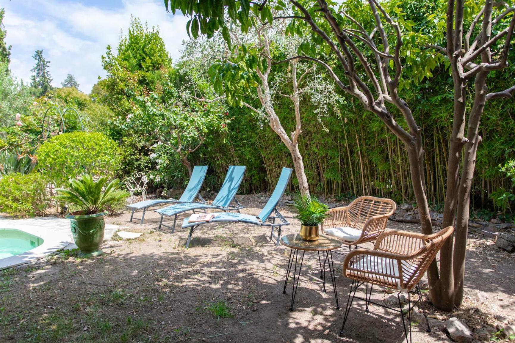 Villa C8 - Lovely House 4 Bdr - Pool, Ac, Garage & Wifi *