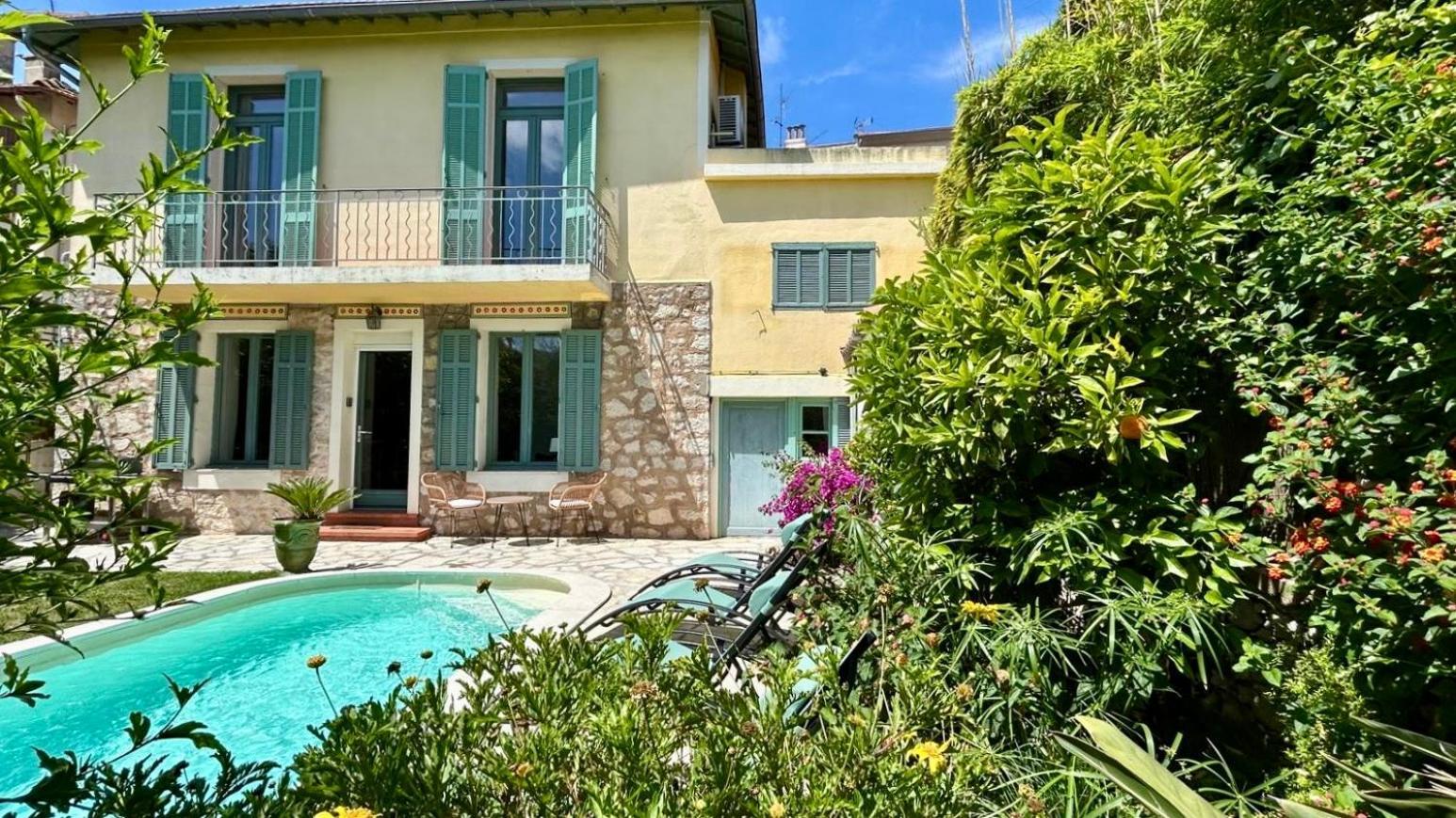 C8 - Lovely House 4 Bdr - Pool, Ac, Garage & Wifi Villa *