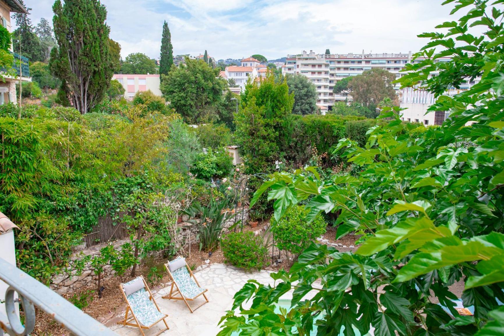 Villa C8 - Lovely House 4 Bdr - Pool, Ac, Garage & Wifi *