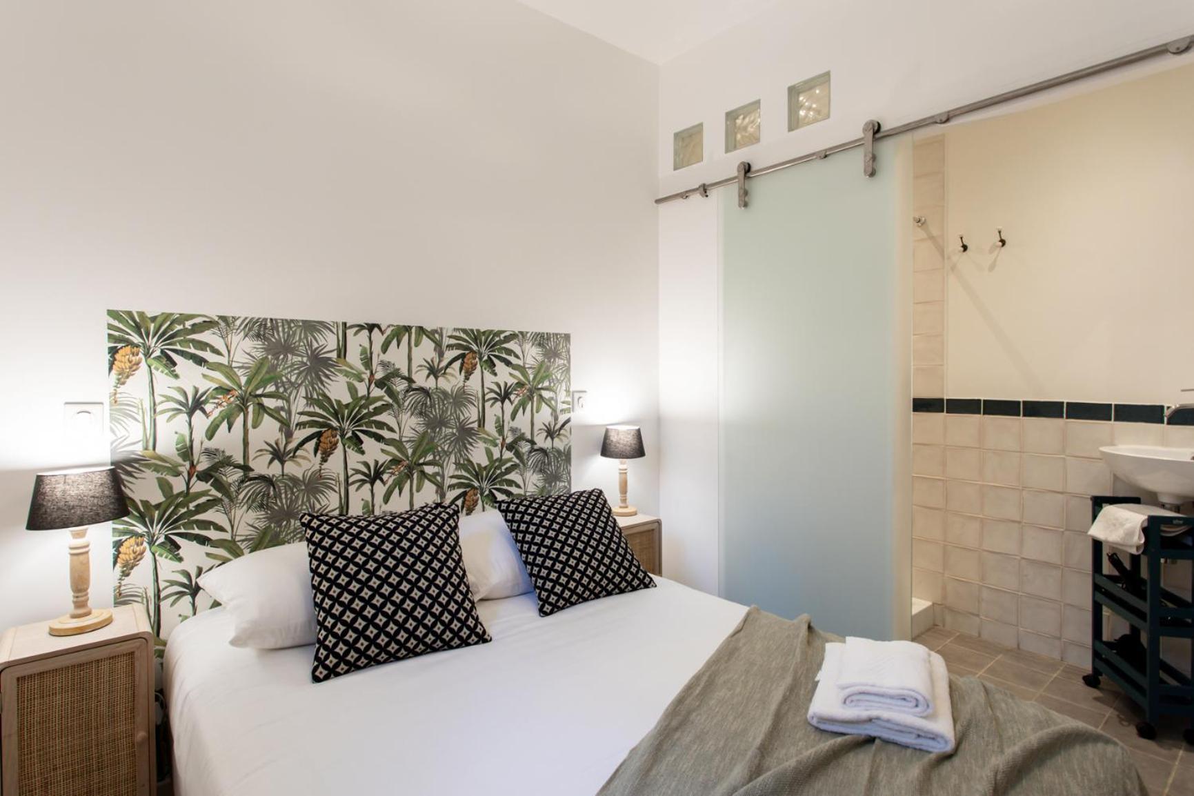 Villa C8 - Lovely House 4 Bdr - Pool, Ac, Garage & Wifi Cannes