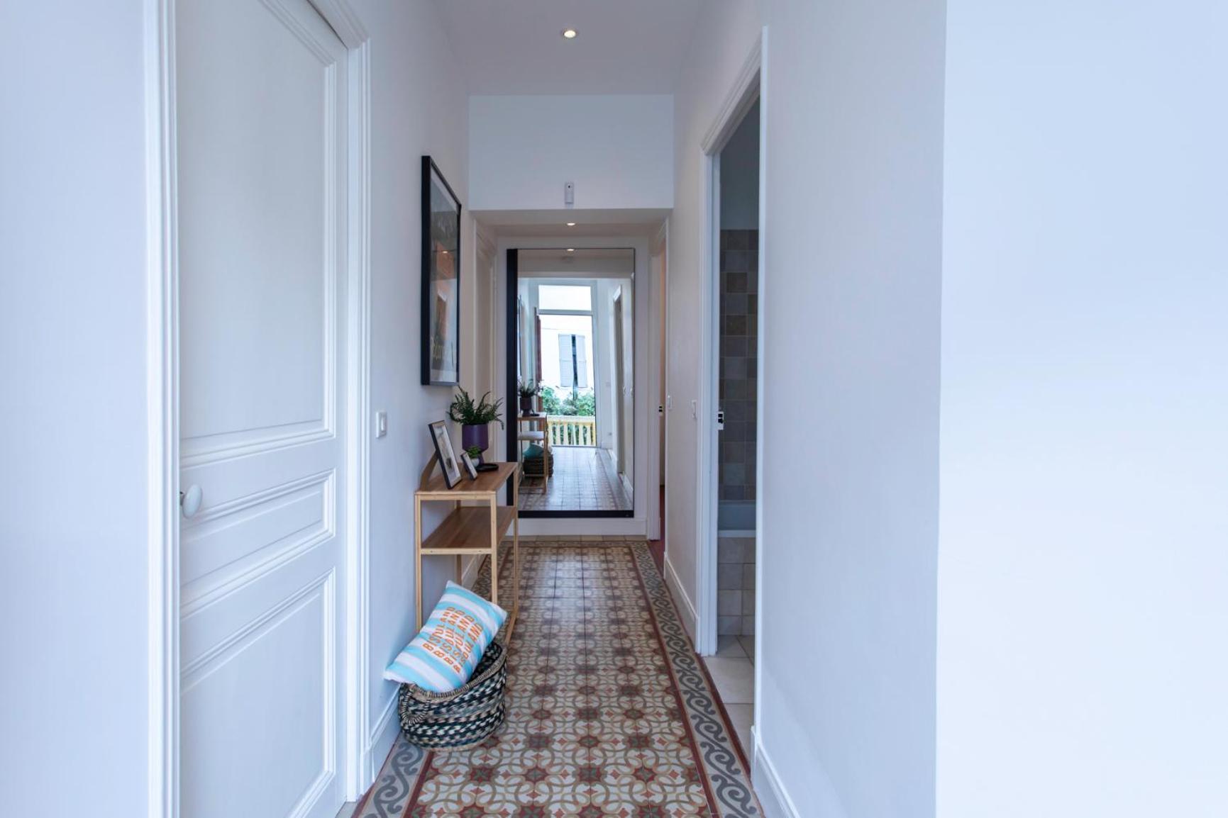 Villa C8 - Lovely House 4 Bdr - Pool, Ac, Garage & Wifi *
